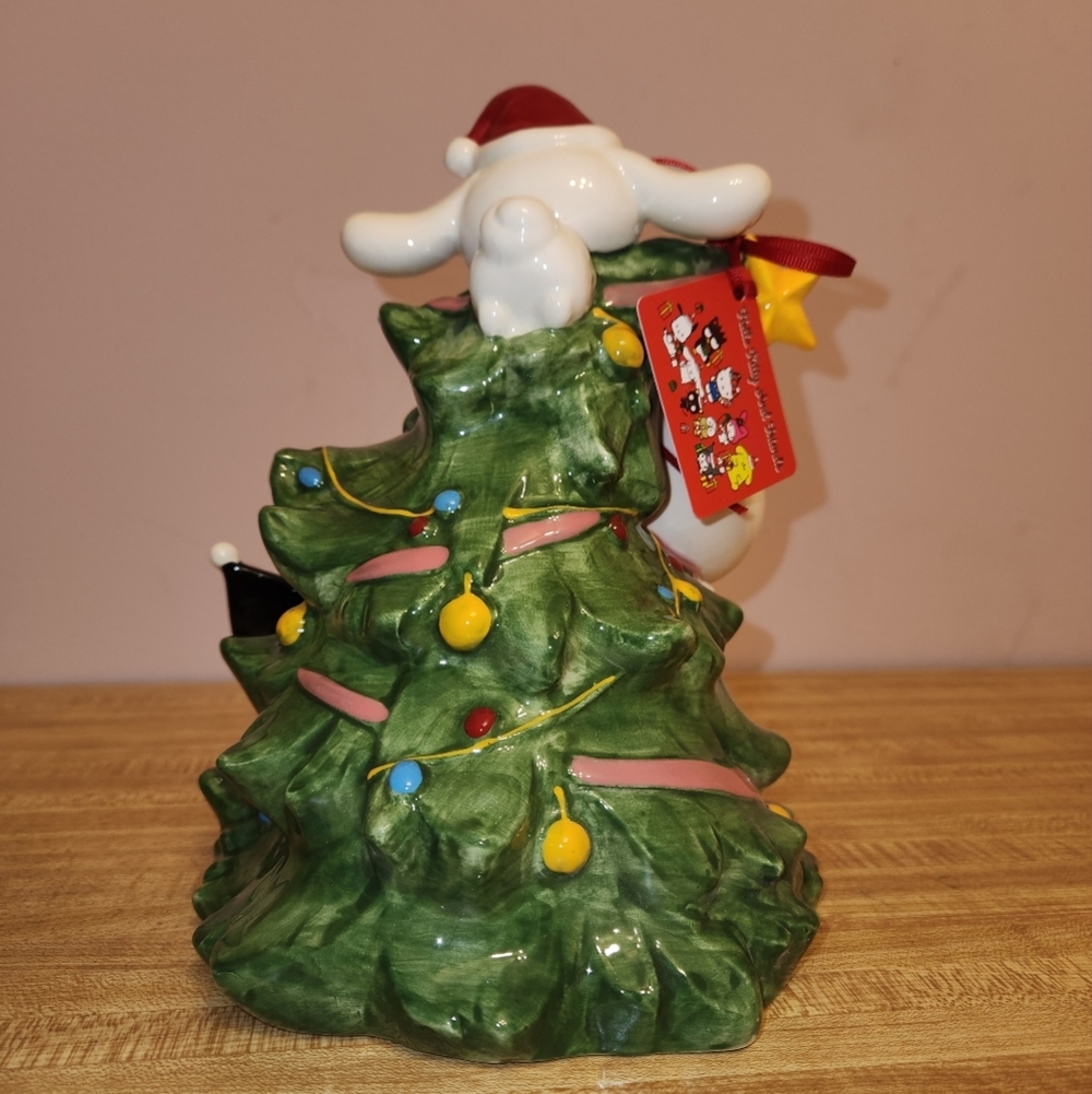 BLUE SKY HELLO KITTY and FRIENDS DECORATING THE TREE FIGURINE - Picture 4 of 9